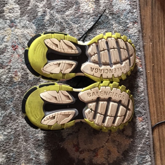 Balenciaga track 2 neon green and black used ! Size 8 US - Picture 4 of 4